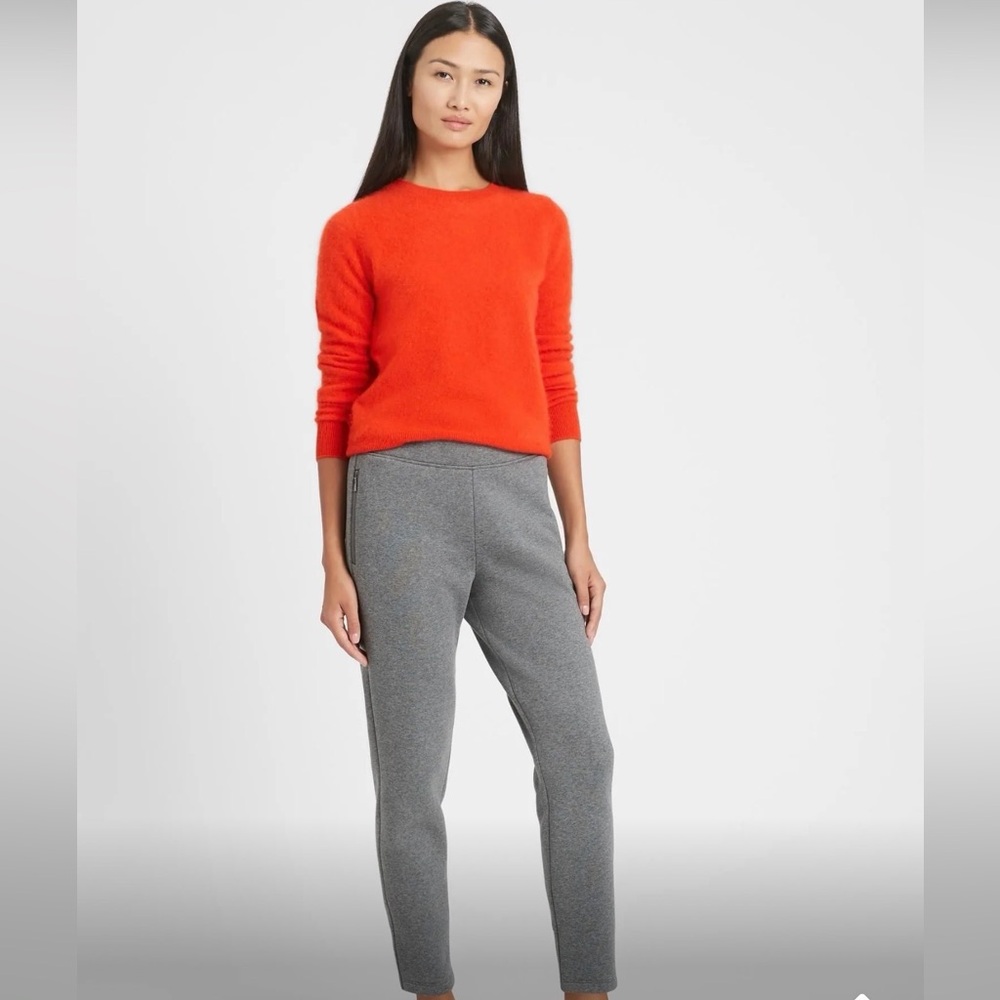BANANA REPUBLIC Cozy Fleece Commuter Jogger size XL NWT. - Picture 1 of 3